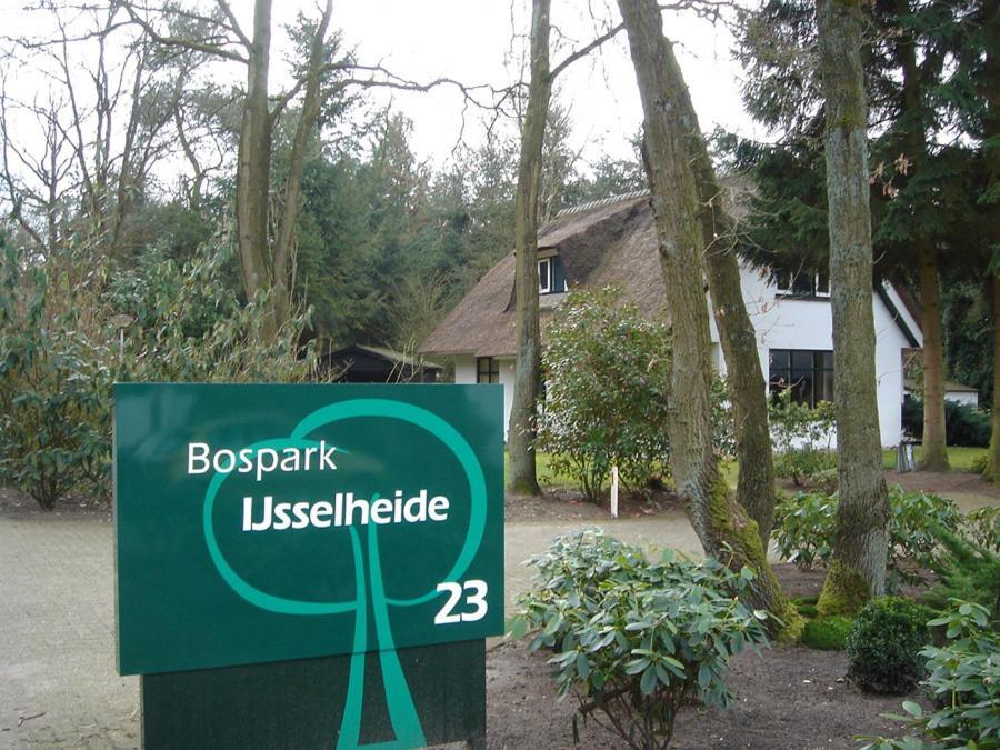 Relaxed Luxe "Boszichthuisje" Met Jacuzzi Bospark Ijsselheide Hattemerbroek Esterno foto